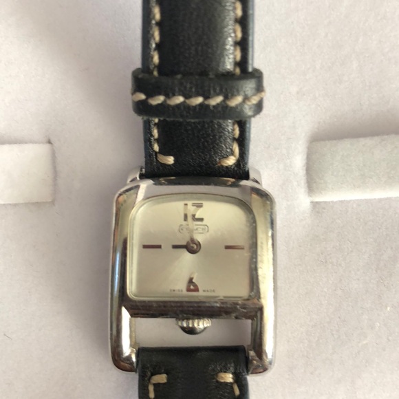 Coach watch - Picture 2 of 5
